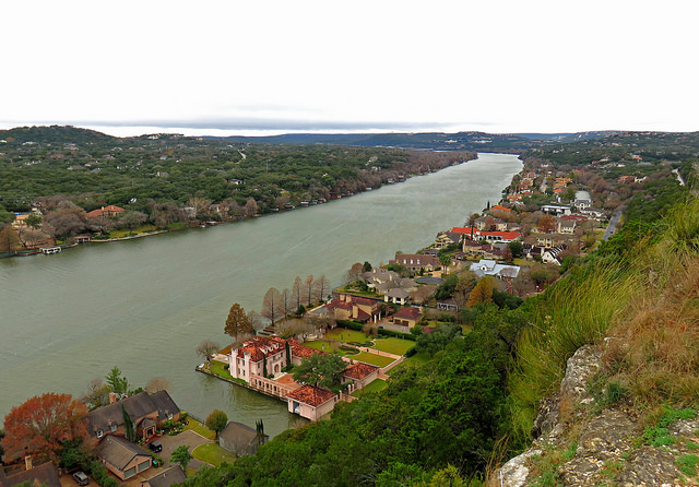 24158648985_f6819aa943_z_d