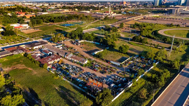 Last scrapyard at Hubcap Alley