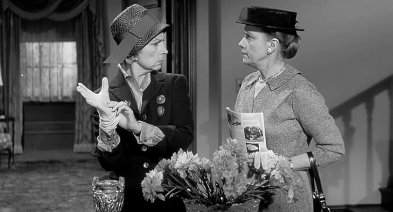 Agnes Moorehead and Lenita Lane in The Bat