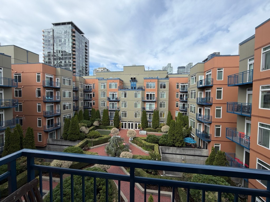 condo courtyard